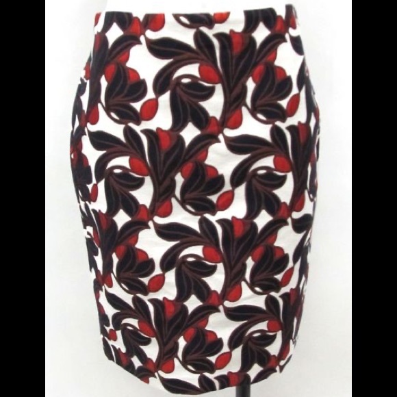 Ann Taylor Dresses & Skirts - Ann Taylor White/Multi Pencil Skirt